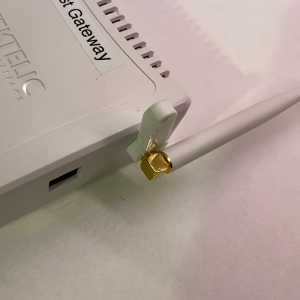 Connecting the aerial to gateway